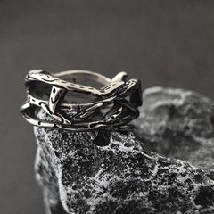 Douyin淘宝網ヨーロッパとアメリカのジュエリー卸売パーソナライズされたレトロなイエスの棘の王冠チタン鋼リング黒アクセサリー