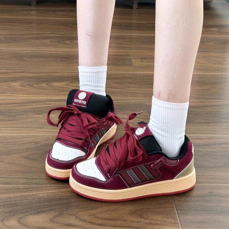 Korean Style Burgundy Color Bread Shoes for Women 2025 Spring and Summer New Niche Versatile Casual Sneakers