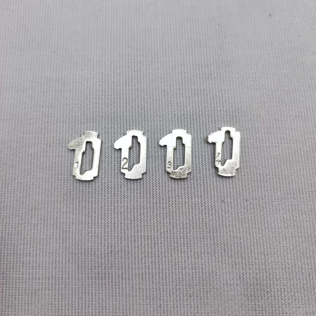 Adecuado para Toyota 43 placa de bloqueo del coche Toyota 43 placa de bloqueo del diente exterior placa de bloqueo gran cantidad Congou