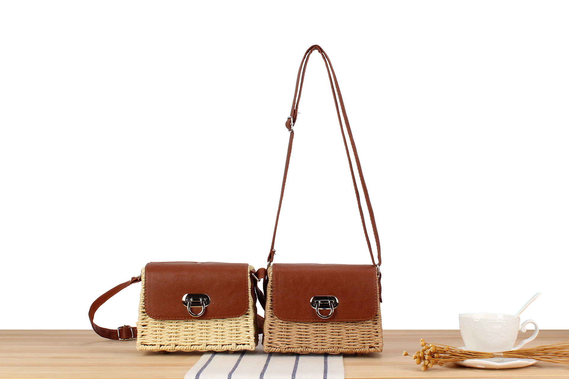 Women's Small Paper String Color Block Vacation Beach Weave Lock Clasp Straw Bag display picture 2