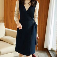 纯色v领背心毛呢裙女2024秋冬新款百搭淑女围裹式暗扣系带中长裙