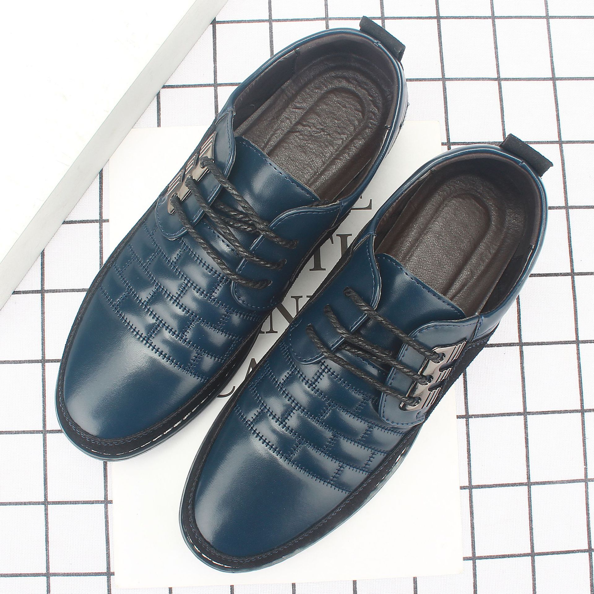 2022�羳�¿���ʿ����ƤЬԲͷ����ϵ��Ӣ��ƽ��Ь���г�220