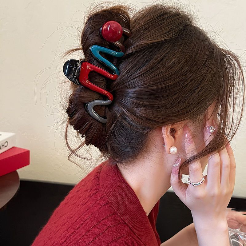 女性用のキュートでかわいいクマのヘアクリップ、2025年の新しいハイエンドのサメのヘアクリップ、後頭部のヘアクリップ、ヘアクリップ|undefined