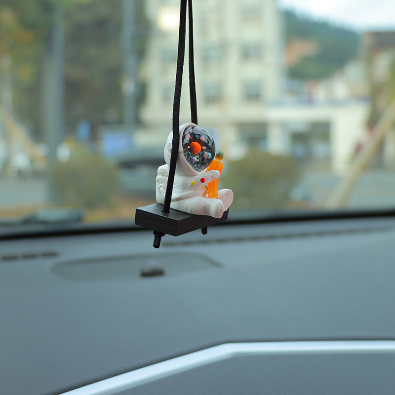 Wholesale a generation of creative astronaut car accessories car hanging car interior pendant car pendant car Crane
