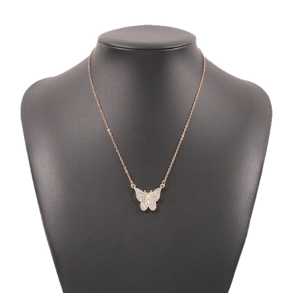 Simple Butterfly Pendant Necklace display picture 2