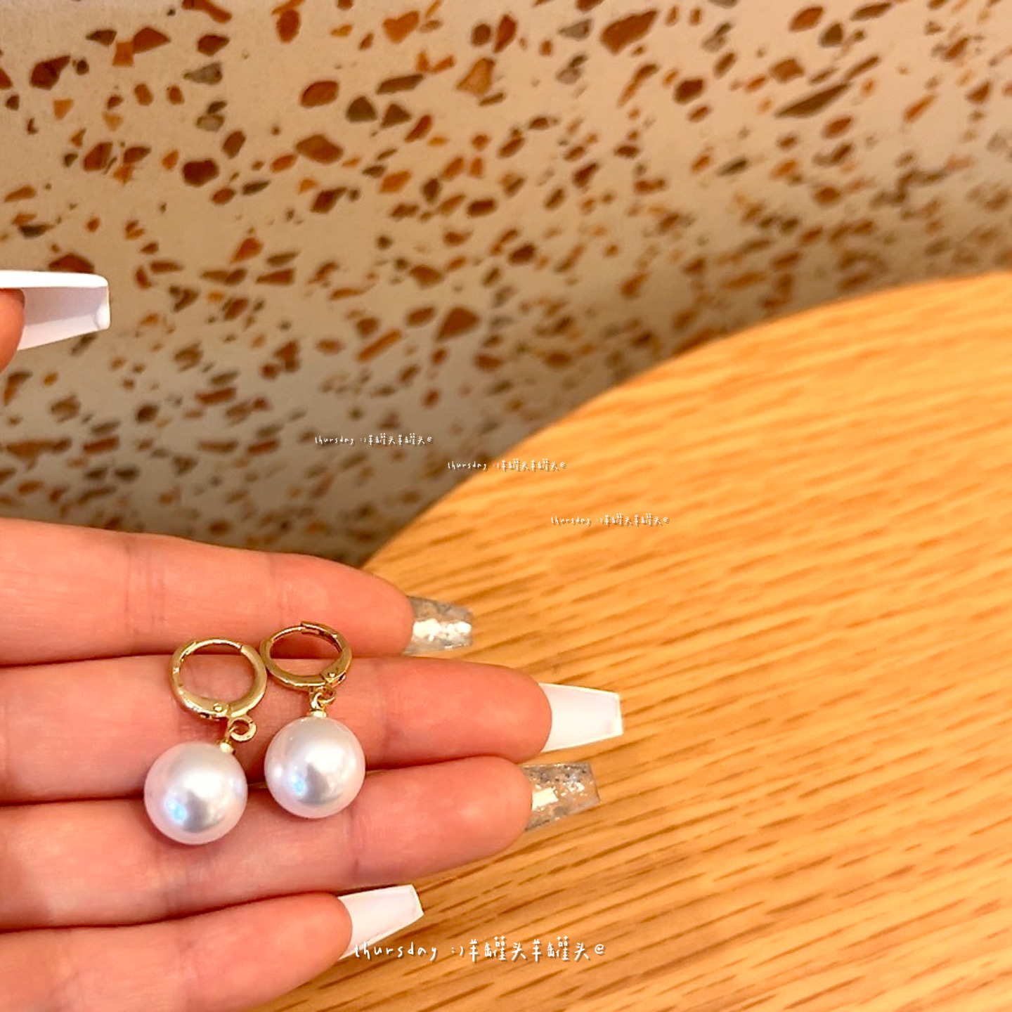 21821 Simple Pearl Earrings