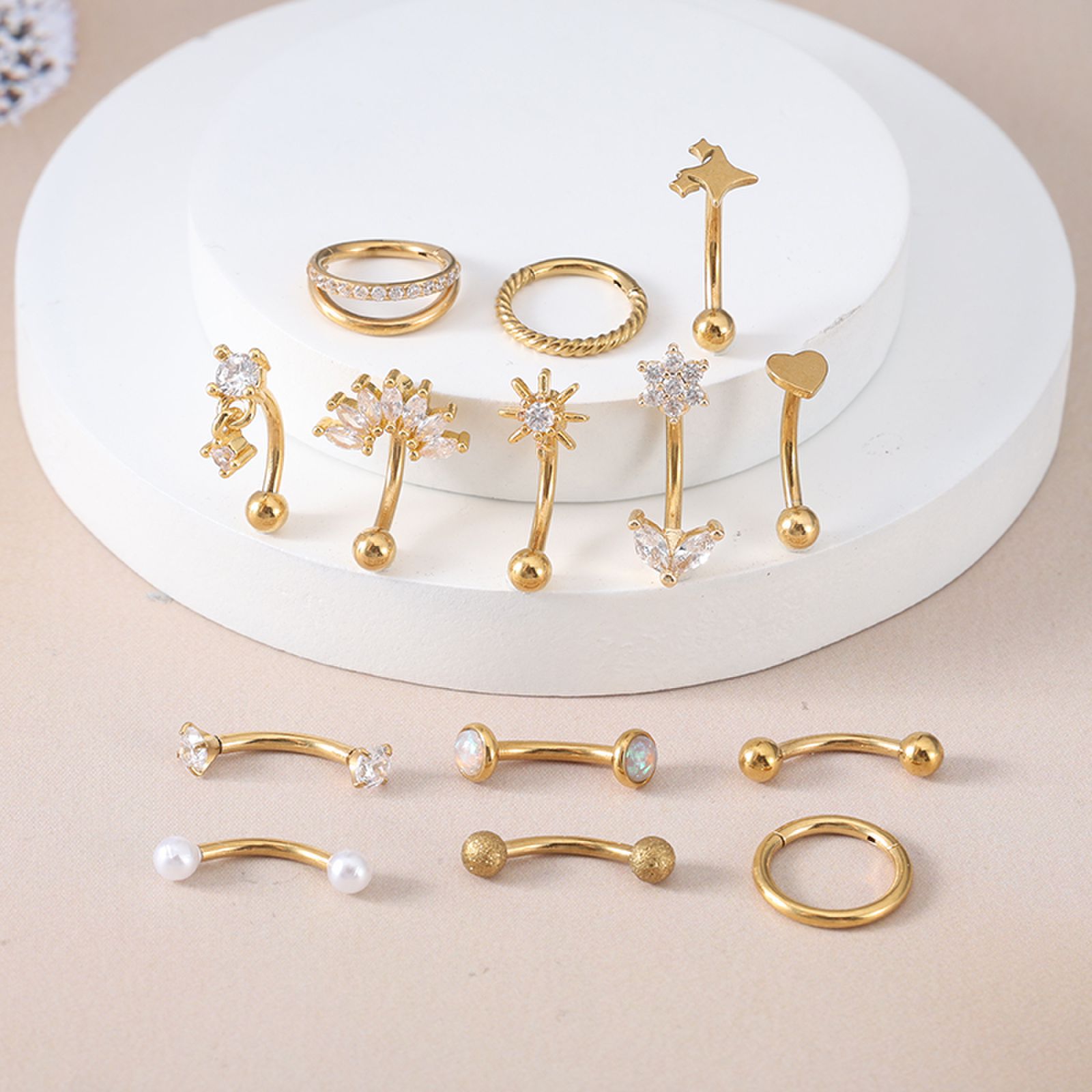 Pointed titanium steel lip stud product view