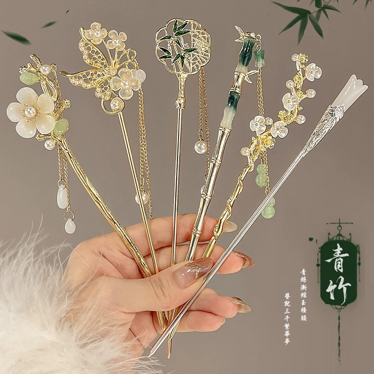 Древние цветы с кисточками и волосами