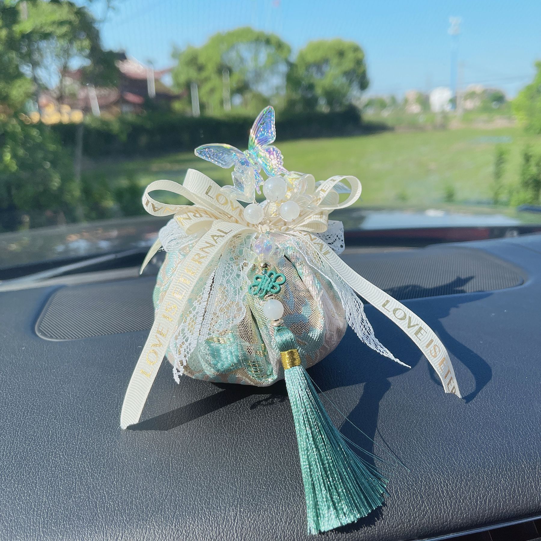 Guofeng Car Bamboo Charcoal Aromatherapy Bag Internet Red Butterfly Tassel Car Ornaments New Smell Removal Car Interior Decoration Supplies