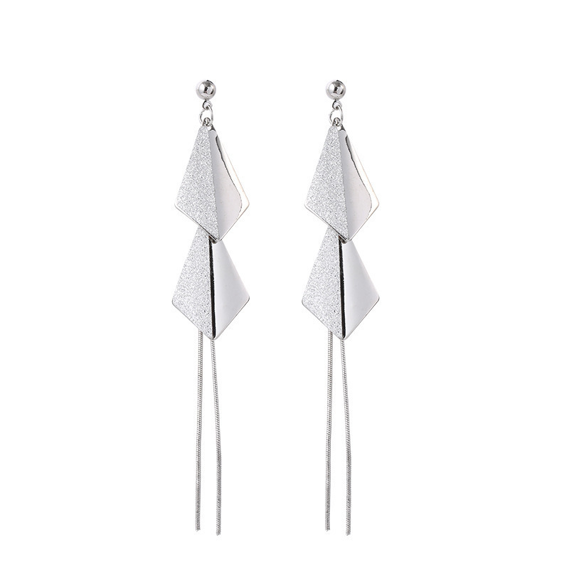 Korean geometric fashionable design universal earrings