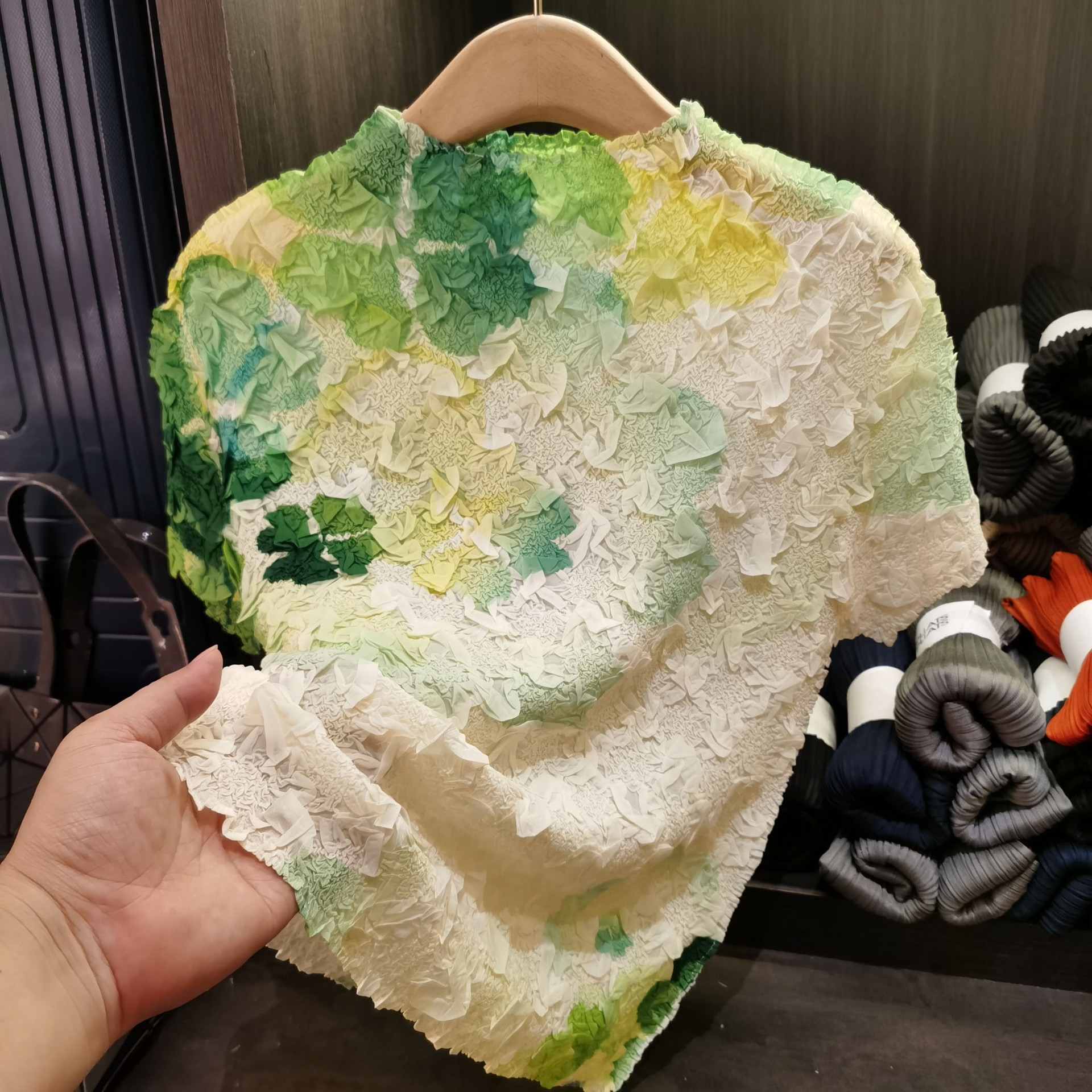 Màu xanh lá