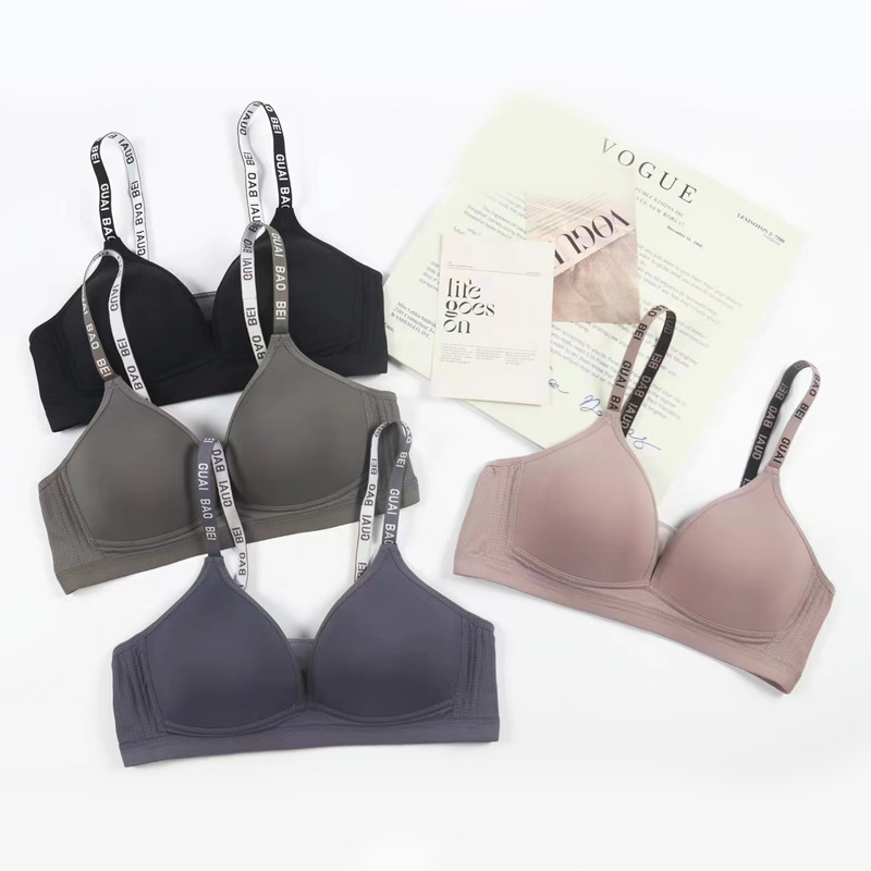 Ropa interior de mujer nueva reunión sin anillo de acero sujetador molde de taza soporte ventilado simple ajustable sujetador de mujer sin marcas