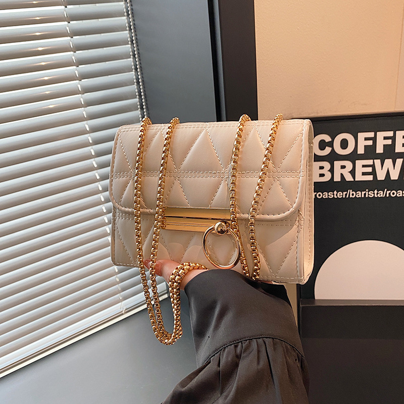 Otoño y invierno de moda mini bolso para mujeres 2023 nueva moda de moda universal cadena de diamante bolso de hombro pequeño