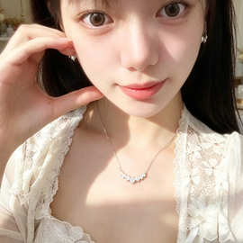微笑项链女仿莫桑石锆石吊坠颈链时尚轻奢高级感气质饰品仙女风