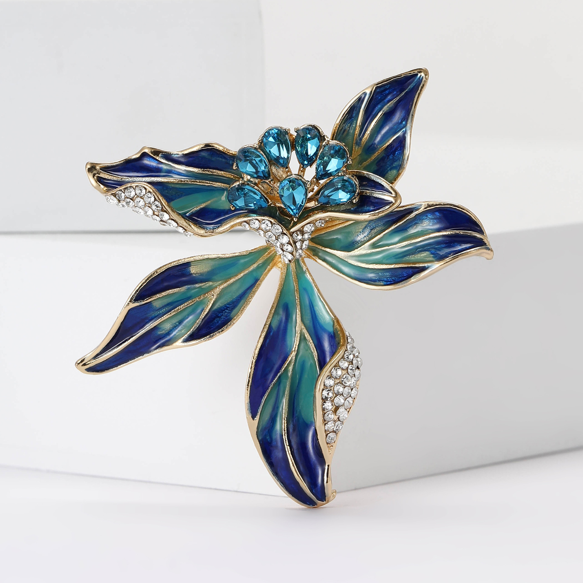European and American atmosphere alloy enamel iris flower brooch fashion temperament ladies suit coat corsage jewelry pin