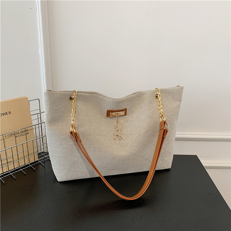 Bolso de gran capacidad 2024 nuevo bolso de mujer de moda de viaje retro cadena bolso de hombro portátil bolso de mano casual