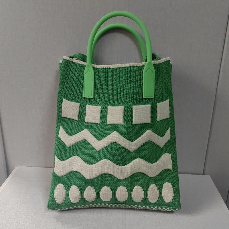 2025 primavera y verano estilo caliente moda casual niños dulces bolsa de gelatina mini bolso de mensajero de un solo hombro variedad al por mayor