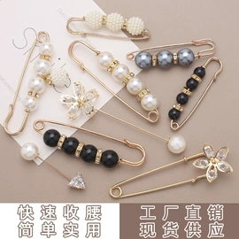 钮扣;布贴;胸针