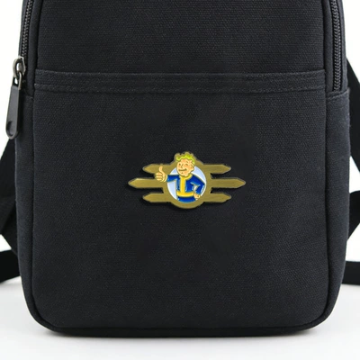 Vault Boy Enamel – Yaxa sancaqları