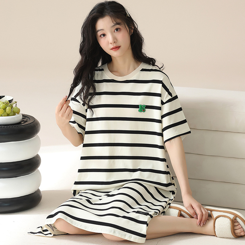 2024 New Nightgown Women's Summer Short-sleeved Thin Striped Casual Pajamas Loose Pregnant Women's Home Clothes