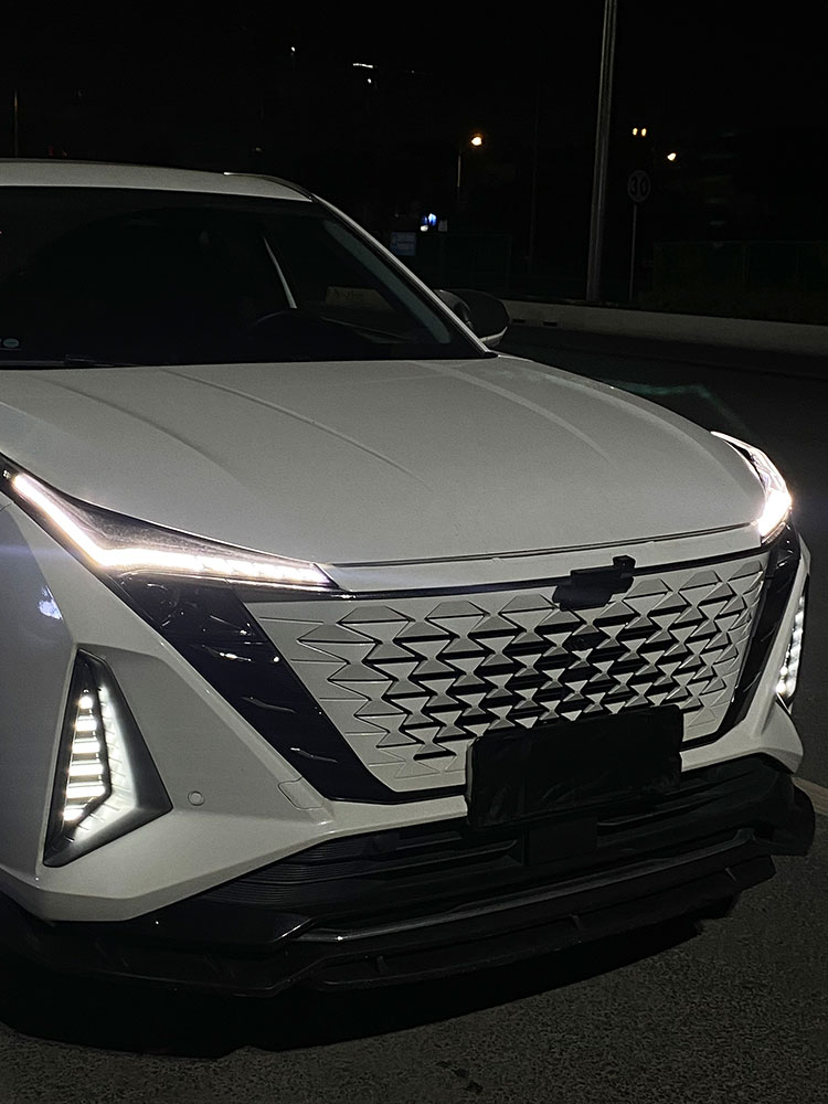 23 Changan Oushang Z6 front grille fog light modification with high-brightness LED sequential daytime running lights, rear bumper light, and brake flash light