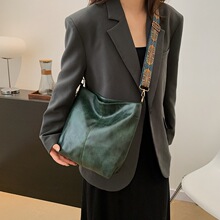 2026新款简约休闲托特包时尚单肩包干吧皮水桶包复古通勤大容量女