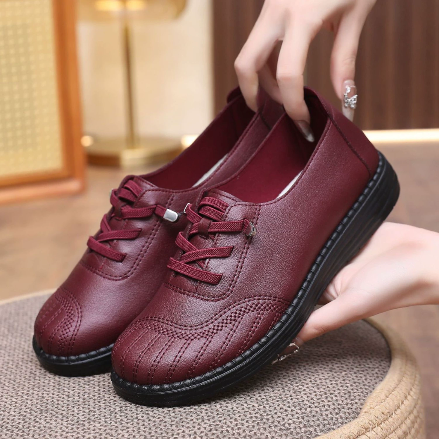 Весенние новые старые пекинские туфли из ткани женские плоские каблуки нескользящие повседневные туфли мама обувь средние и старые туфли женские туфли водонепроницаемые