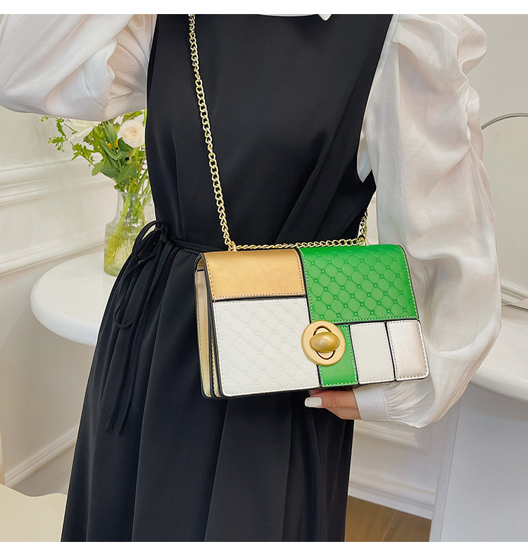 Piccola borsa a tracolla quadrata con catena borsa elegante_voghion.com