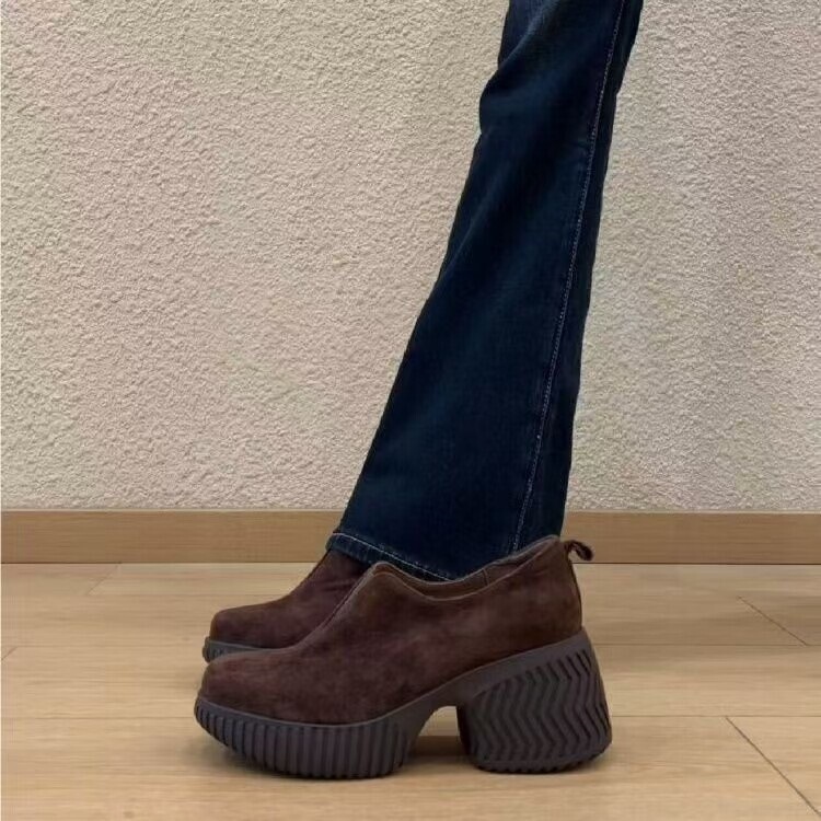 Brand-name genuine leather, 2026 new collection, retro-style round-toe slip-on high-heeled shoes, designed for petite women, suitable for commuting Brand-name genuine leather, 2026 new collection, retro-style round-toe slip-on high-heeled shoes, designed for petite women, suitable for commuting
