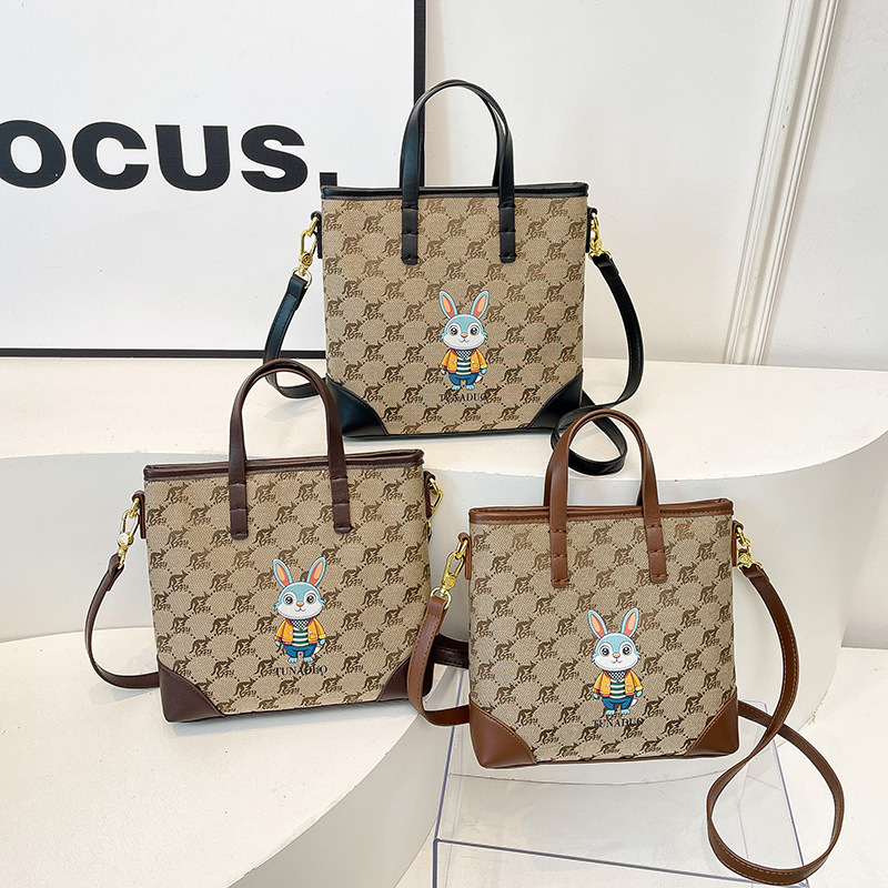 凯蒂小熊女包新款手提小包韩系可爱小熊单肩斜挎包包爆款潮流行女