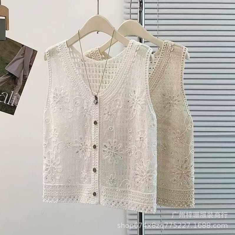 Real Photos, Real Price ~ Plus-Size Crochet Hollow-Out Vest for Spring and Summer, Covers the Belly and Looks Slimming, Can Be Worn as an Outerwear Cardigan or Sleeveless Top