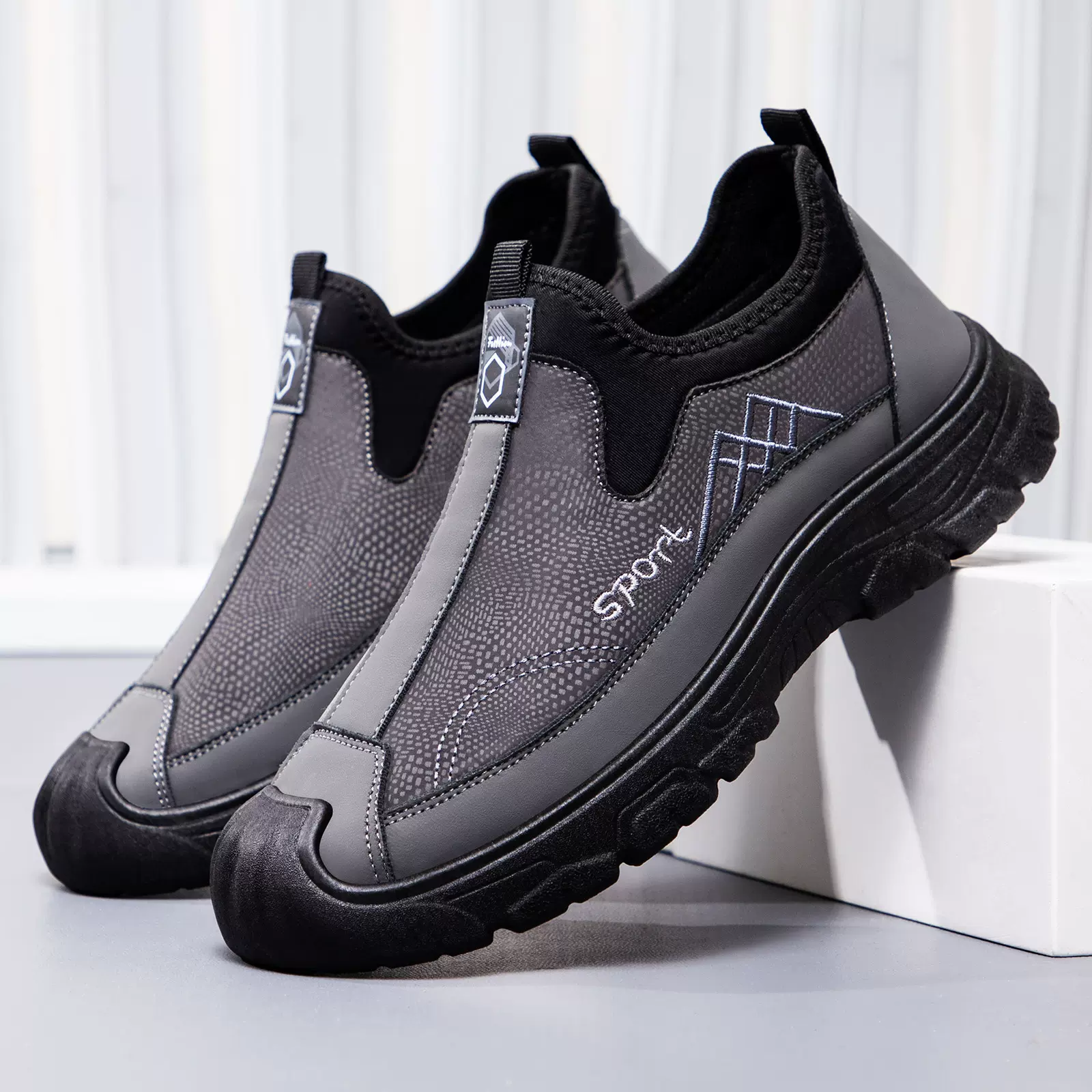 鞋子男鞋新款秋季百搭休闲单鞋软底舒适爸爸鞋一脚蹬布鞋厂家直销