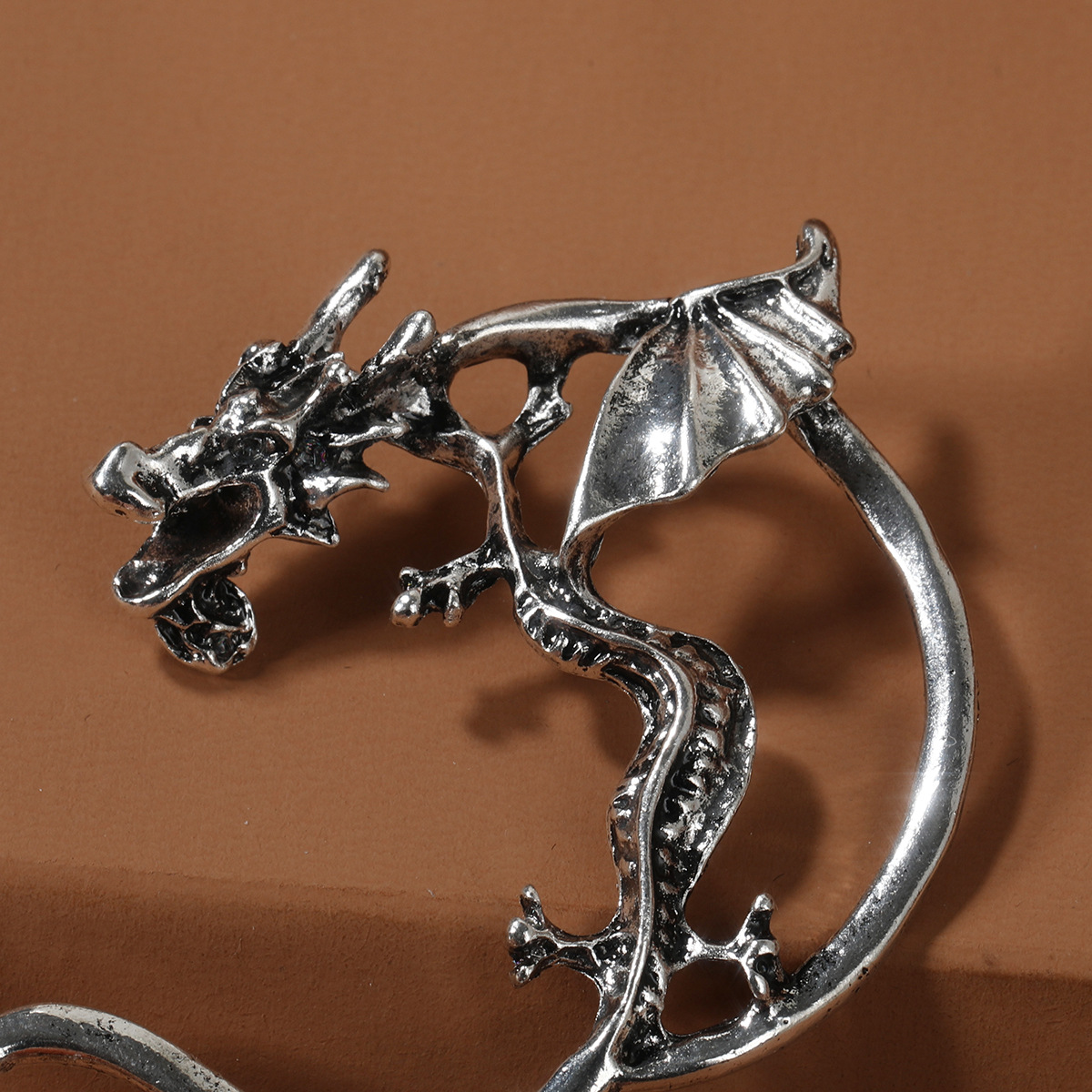 Orecchini gotici retrò con ali da elfo, clip per le orecchie per le donne, stile dark, stile punk, orecchini da diavolo, orecchini a forma di drago, ganci per le orecchie_voghion.com