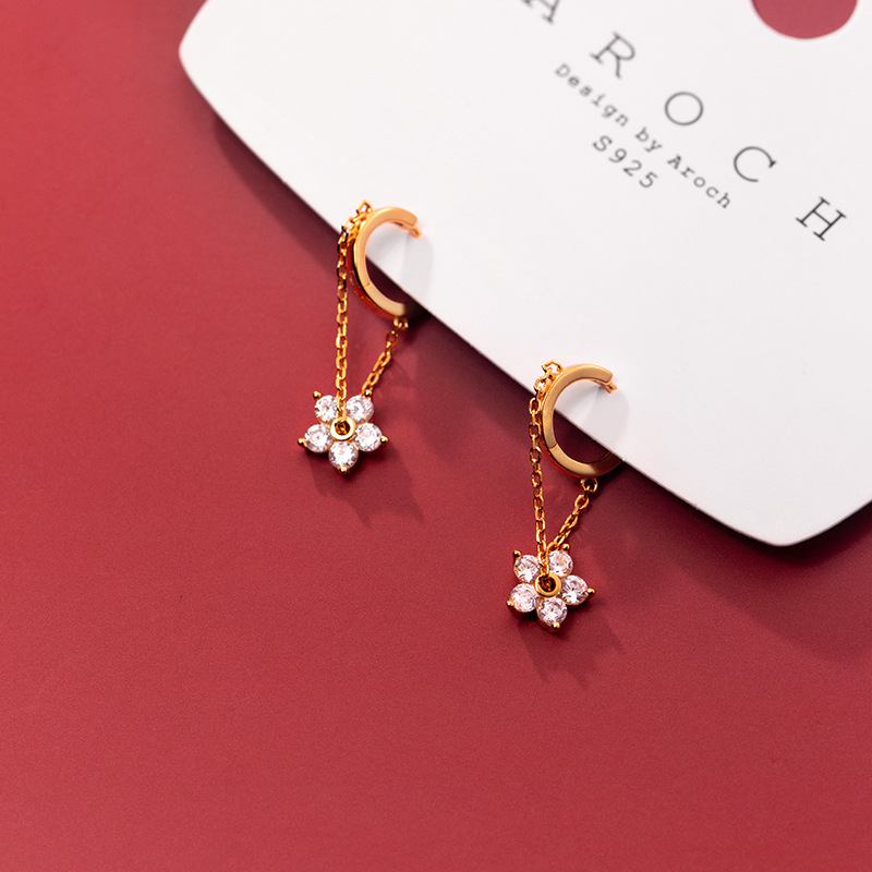 Eloch s925 diamantes de plata de cinco petas de flores pequeñas y frescas cadenas coreanas de diamantes flash pendientes de flores M00126