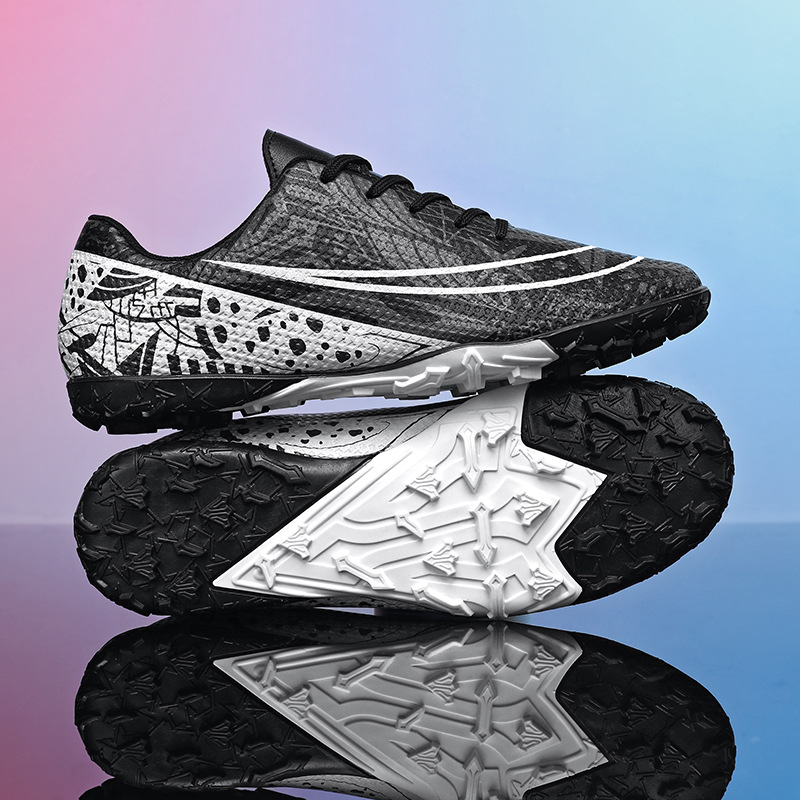 Nuevos zapatos de fútbol antideslizantes transfronterizos de clavos para adultos, zapatos de entrenamiento profesional para niños y niñas, zapatos deportivos juveniles bajos