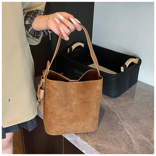 2025�¿�ĥɰ��Ƥ�q��ĸˮͰ����ŮС���p�ݴ������͹ņμ�б���