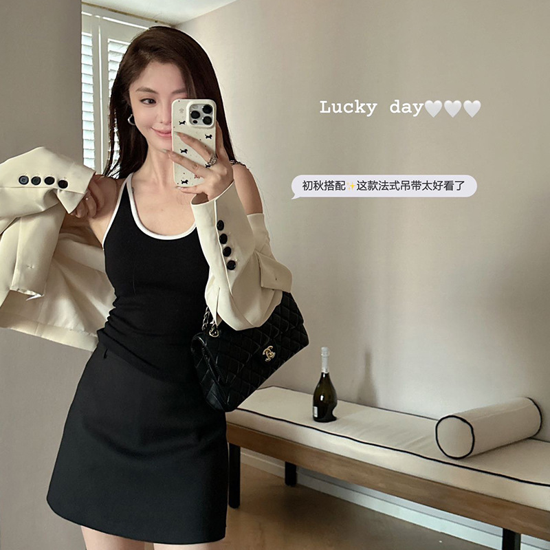 早秋法式U领吊带背心女一体式胸垫高弹舒适遮副乳百搭显瘦吊带女|undefined