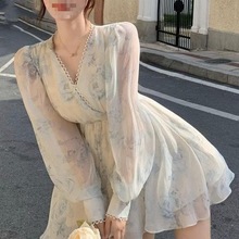 女字裙显瘦领碎花连衣裙长袖夏季薄款子收腰气质短裙小个子雪纺
