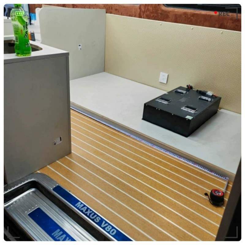 New teak yellow and white striped wear-resistant car floor