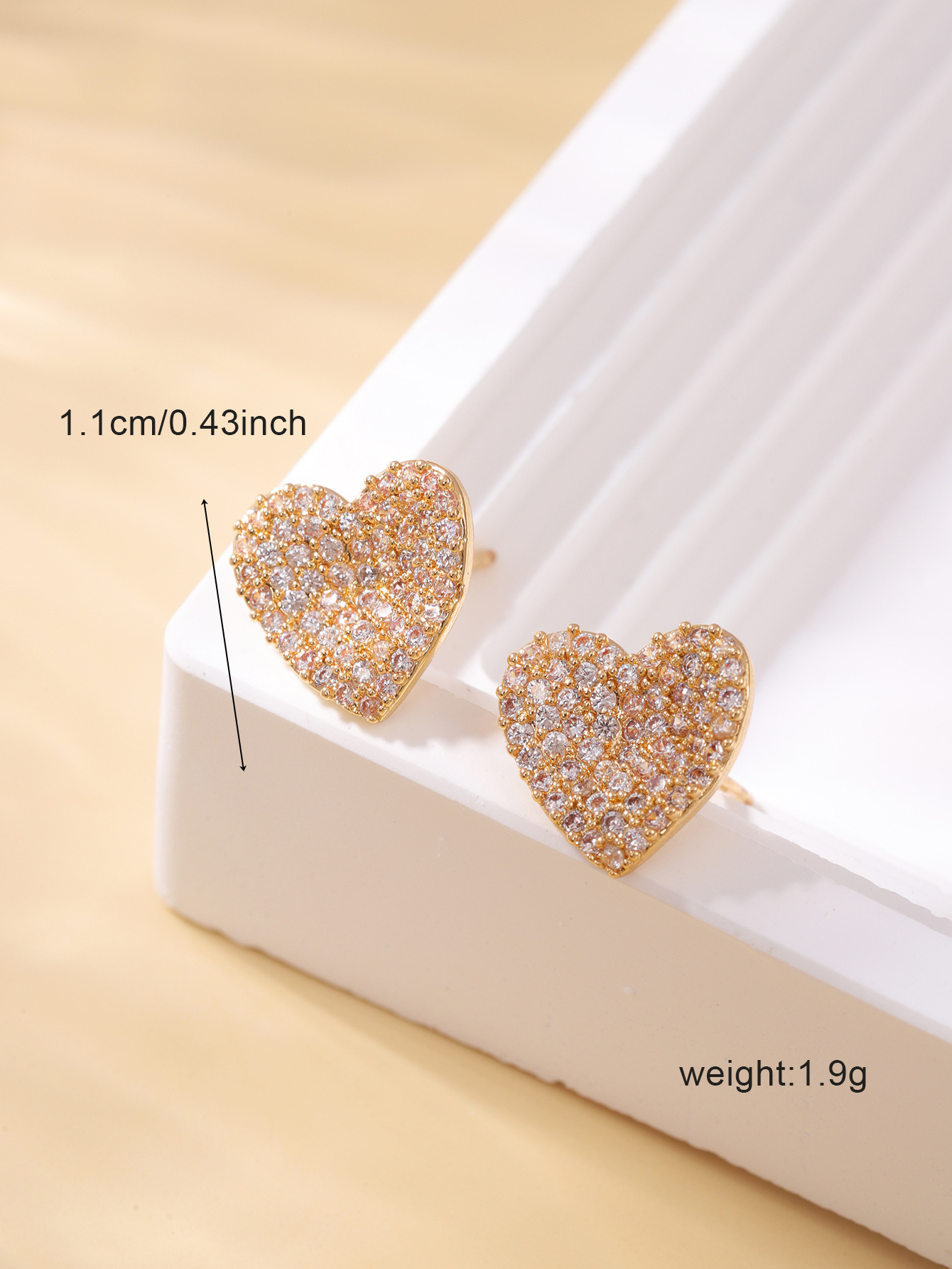 5g Weight Copper Ear Needle Material IG Style Heart Shape Plating Inlay Copper Rhinestones Ear Studs