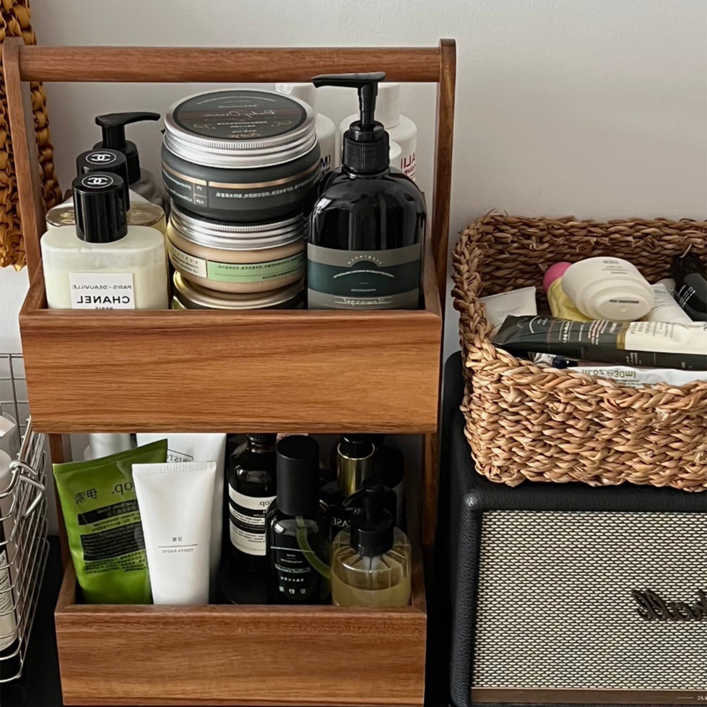 Estante de almacenamiento de madera de doble capa estante de almacenamiento de cosméticos caja de almacenamiento de joyas domésticas de alta calidad estante de exhibición de escritorio exquisito