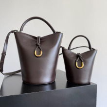 2025�¿�Ůʿ��ƤˮͰ�������K�Y�˻@�������ԭ�SţƤ�μ�б���