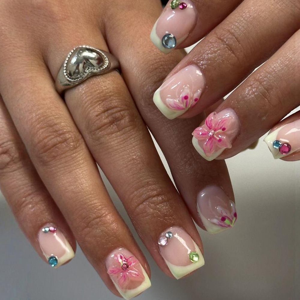 3D flores tridimensionales manijas falsas francesas comercio exterior polvo desnudo con diamantes 24 piezas de uñas blanqueadoras suaves lote mixto