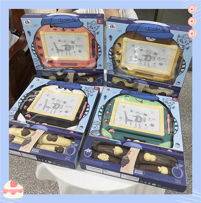 Children's cartoon animal magnetic drawing board magnetic drawing table black and white graffiti board educational writing board boys and girls gift