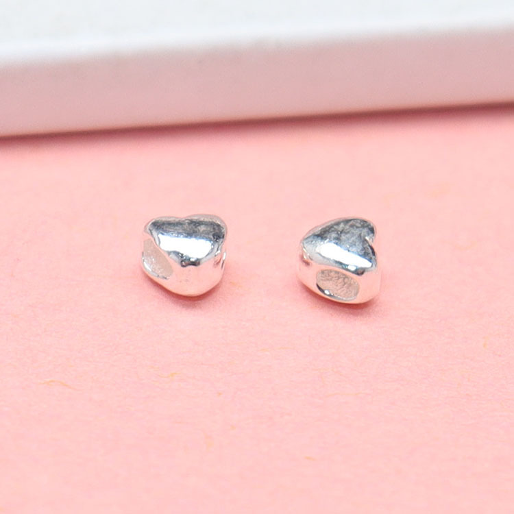 DIY Jewelry Accessories Classification Hole 1~1.9mm Hole Size 1 Piece Quantity 1 Piece 3.5*3.2*2.6mm Hole 1~1.9mm 925 Sterling Silver Heart Shape DIY Jewelry Accessories Beads