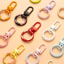 收纳盒;衣钩/挂钩;清洁球/刷