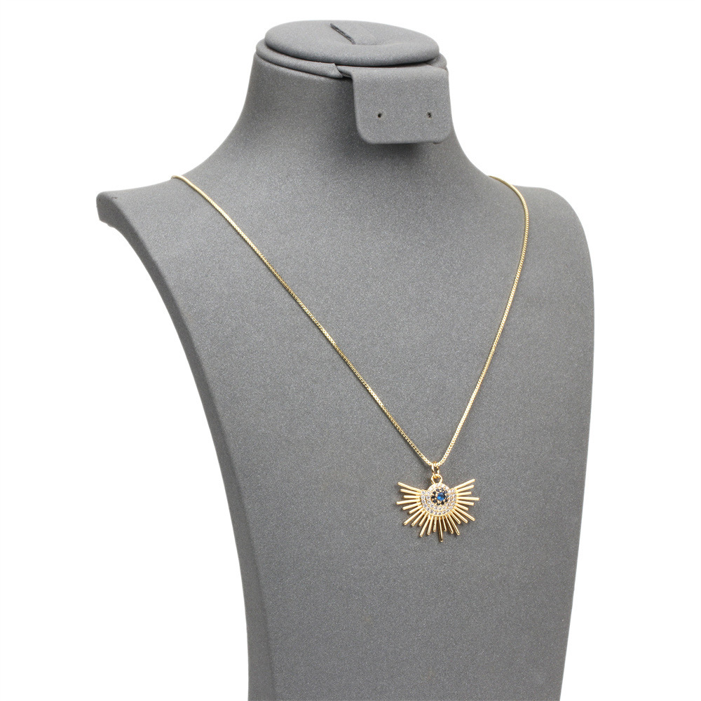 new fan-shaped devilu0027s eye diamond blue eye copper gold-plated box necklace