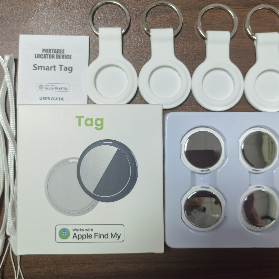 Smart GPS Tracker for Pets, Children and Keys