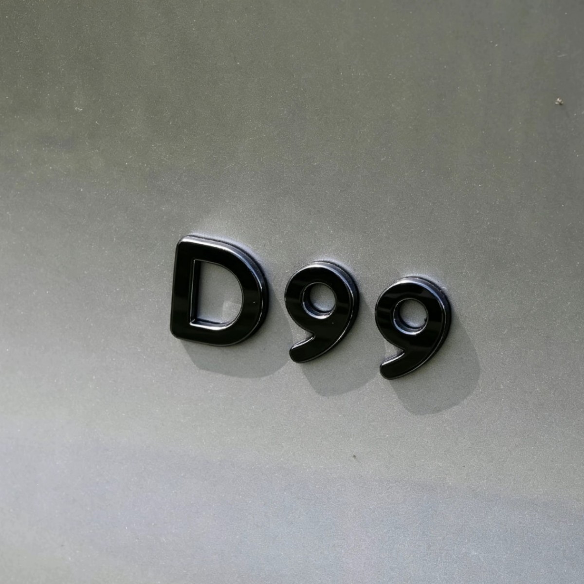 Suitable for Leapmotor D99 front and rear emblems, metal blackened sports modification, non-destructive emblem coverage