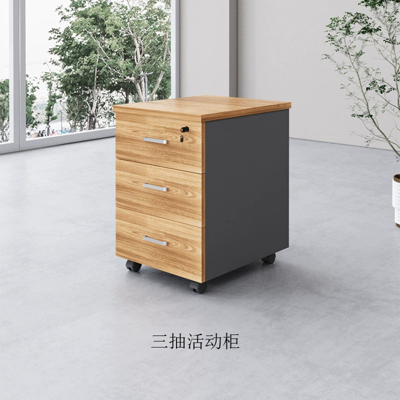 Oficina de cuatro asientos Silla de escritorio del personal combinación de seis asientos personal escritorio pantalla titular de la tarjeta personal escritorio al por mayor